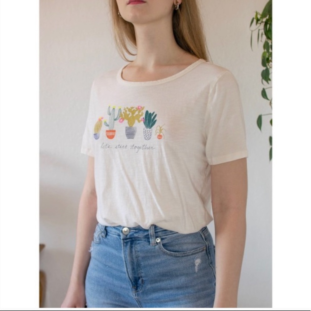 Old Navy Cactus 🌵 Plant Tee Shirt